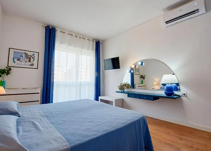 Апартаменты Lovely In With Wifi *